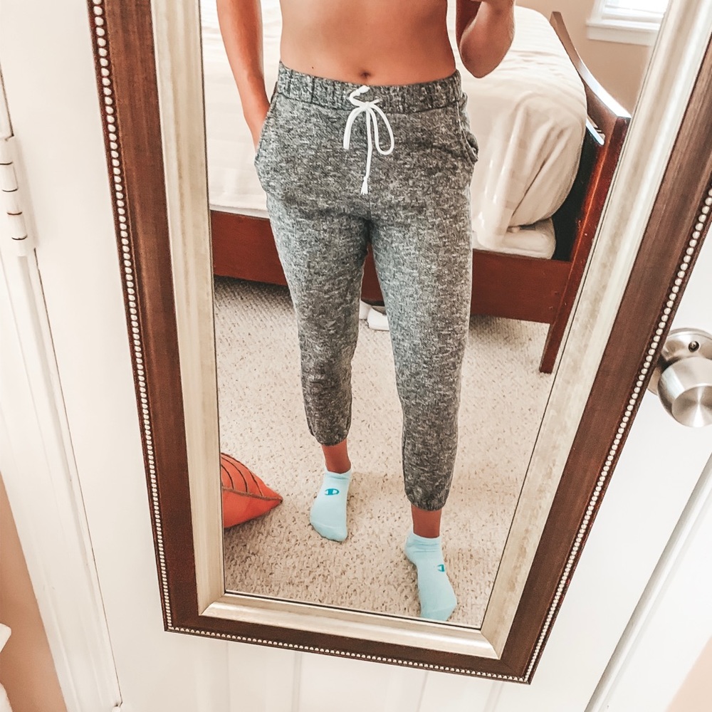 DONATING SOON ❊ Grey Sweatpant Joggers ❊